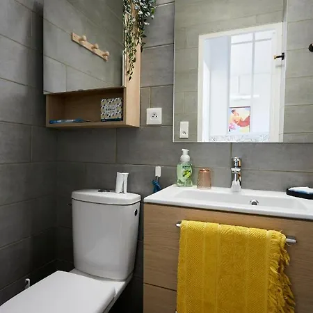 Apartamento Loueurdappart - Studio Au Calme Et Centre-ville Avec Parking *